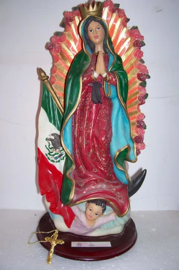 Statua religiosa in resina personalizzata su misura OEM Artigianato Regali religiosi in resina Nostra Signora di Guadalupe Statua Produttore di figurine religiose in resina in Cina